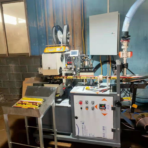 新型玻璃膠灌裝設(shè)備與原料包裝機械的創(chuàng)新應(yīng)用與發(fā)展趨勢